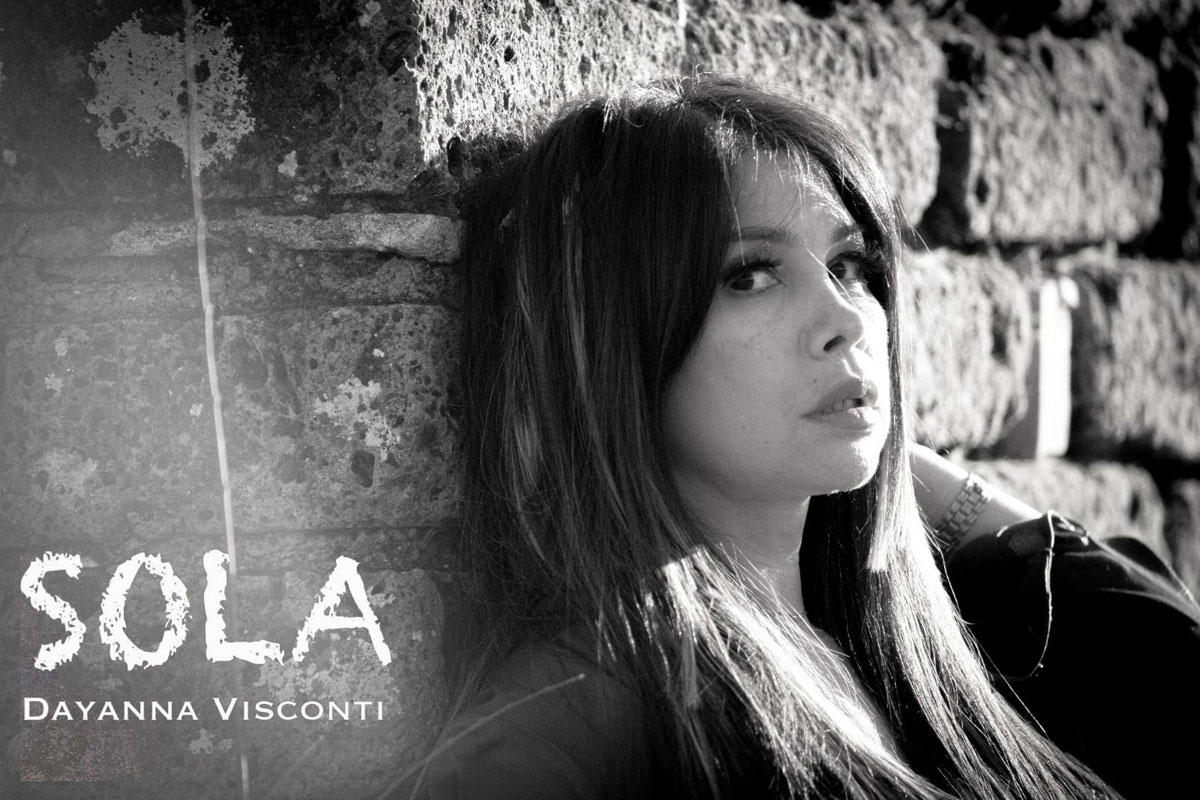 Dayanna Visconti - Sola Photoshoot